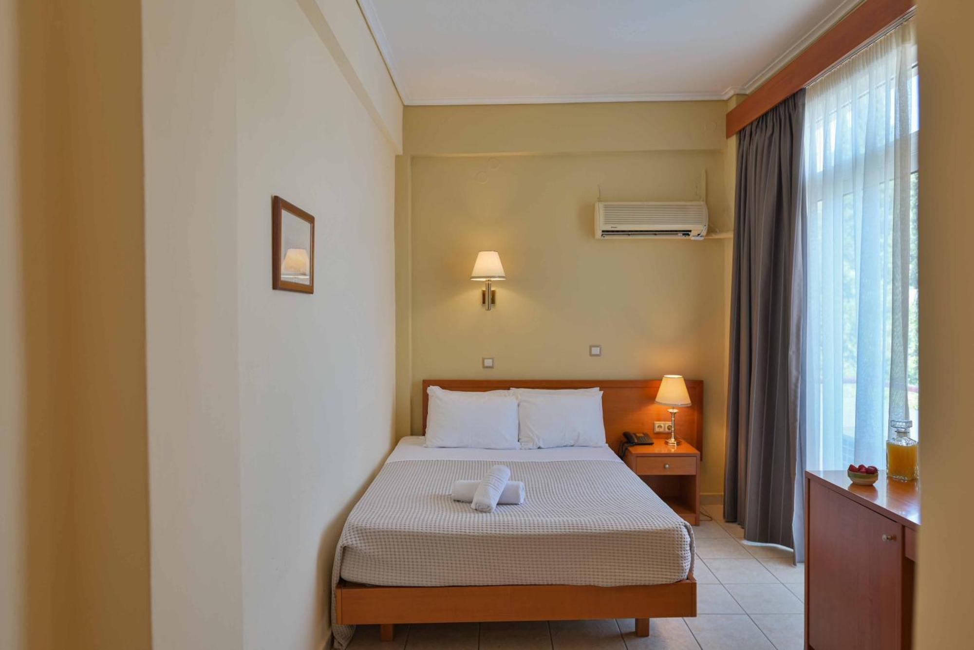 Neda Hotel Ancient Olympia Ngoại thất bức ảnh